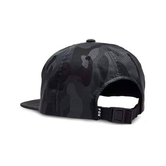 GORRA FOX AJUSTABLE BASE OVER NEGRO CAMO