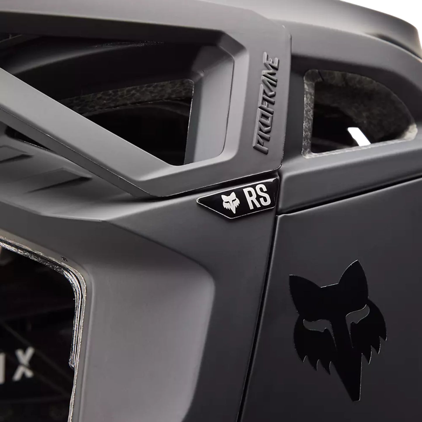 CASCO FOX PROFRAME RS NEGRO MATTE