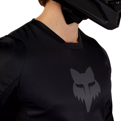 JERSEY FOX 180 BLACKOUT NEGRO