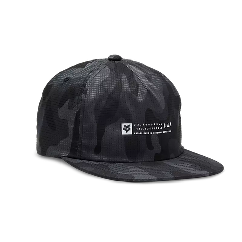 GORRA FOX AJUSTABLE BASE OVER NEGRO CAMO OS