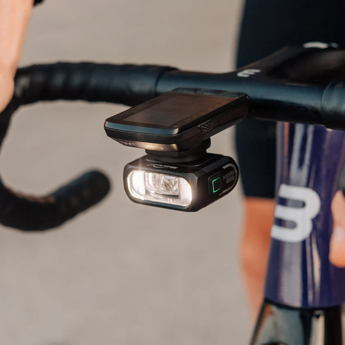 LAMPARA MAGICSHINE DELANTERA USB 900 LM